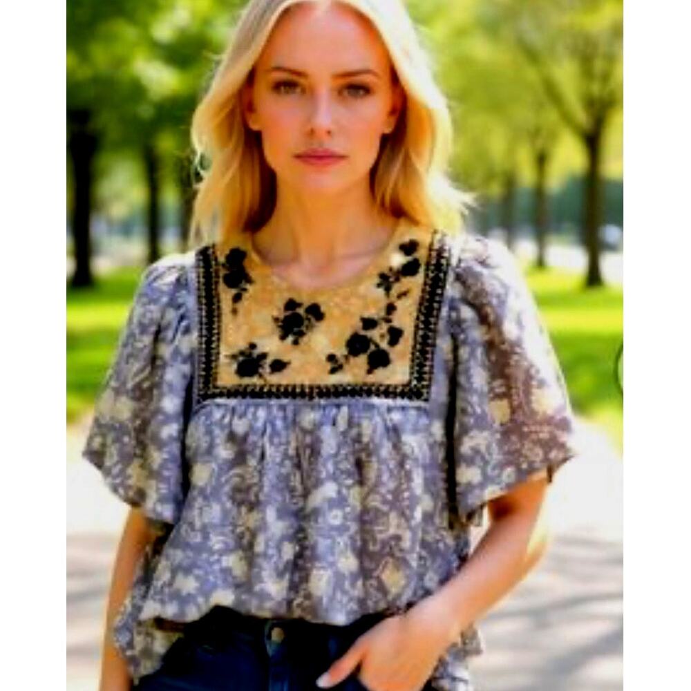 Unsubscribed Blouse Womens Size 2 Smocked Peplum Floral Boho Short Sleeve Casual